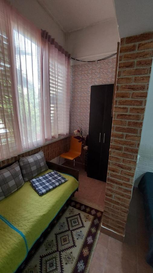 Guest House Orlihome Хайфа Экстерьер фото